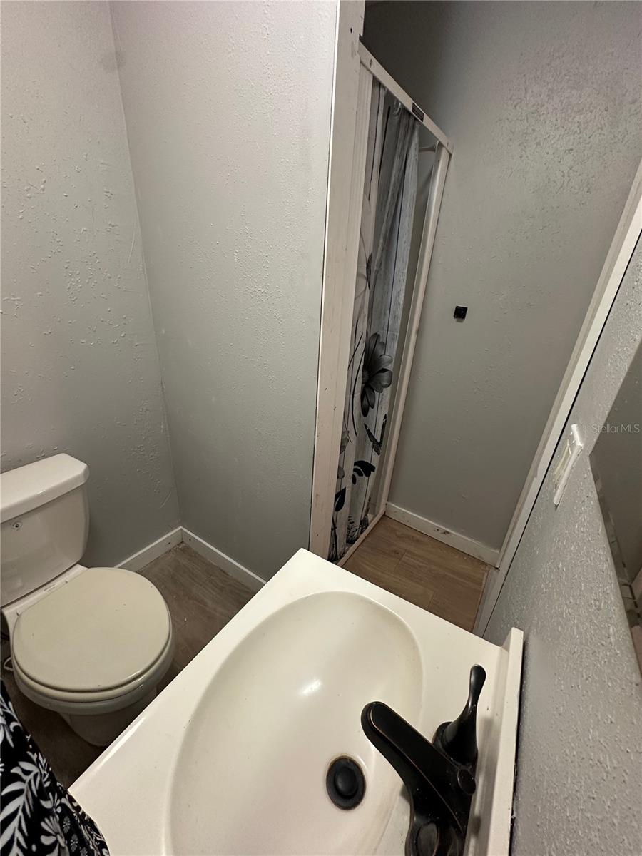 7759 ESTATES DR — photo 56