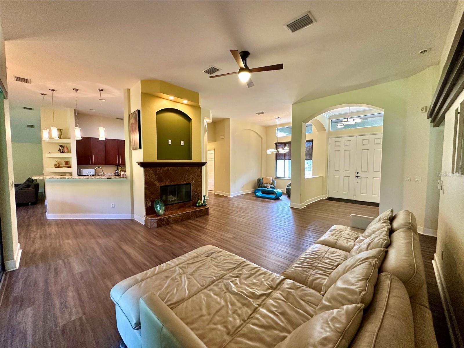 7759 ESTATES DR — photo 9