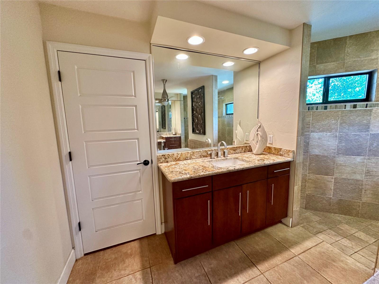 7759 ESTATES DR — photo 25