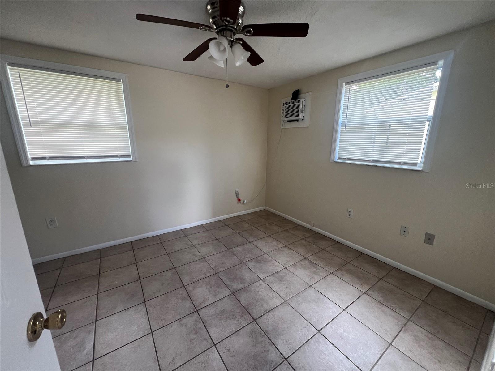 255 PINEAPPLE ST #3 — photo 5
