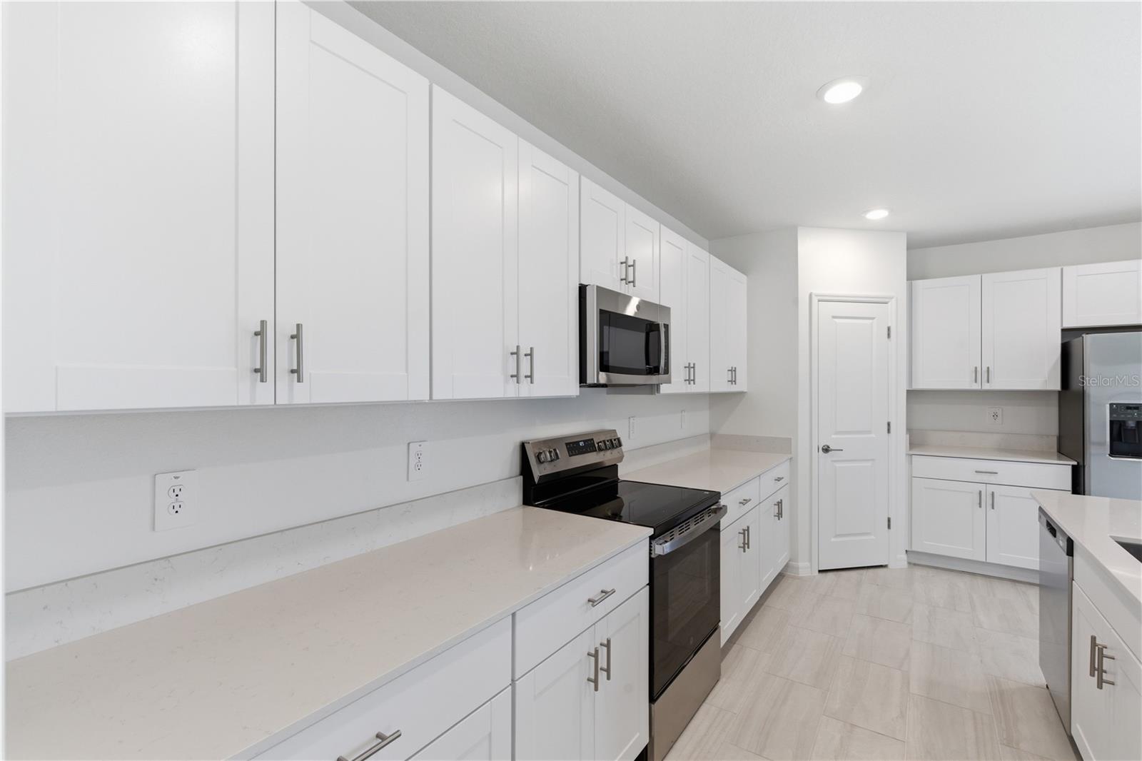 9947 ALLENDALE ST — photo 4