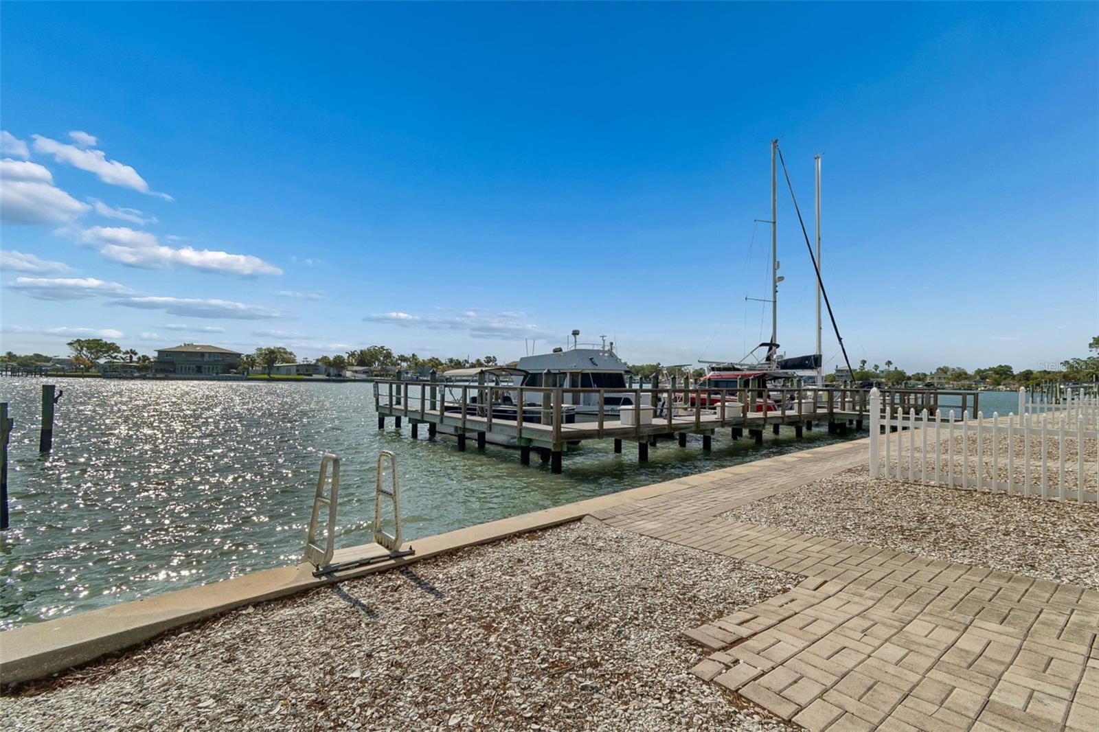 2307 BAY BLVD — photo 22