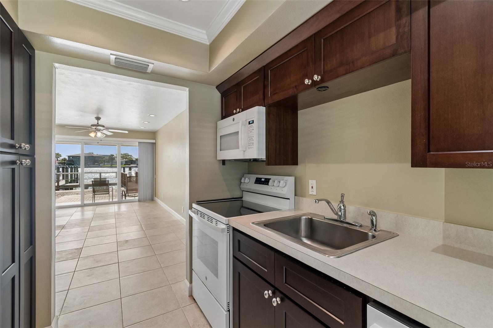 2307 BAY BLVD — photo 38