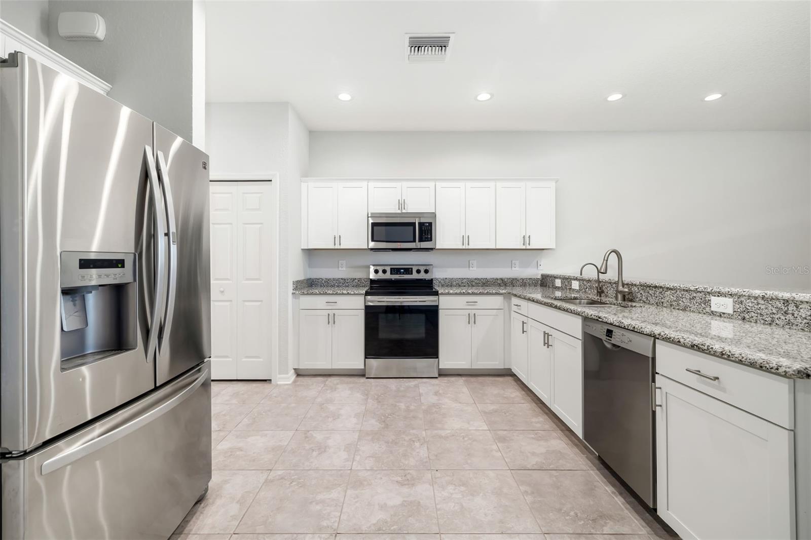 1306 GRANTHAM DR — photo 10