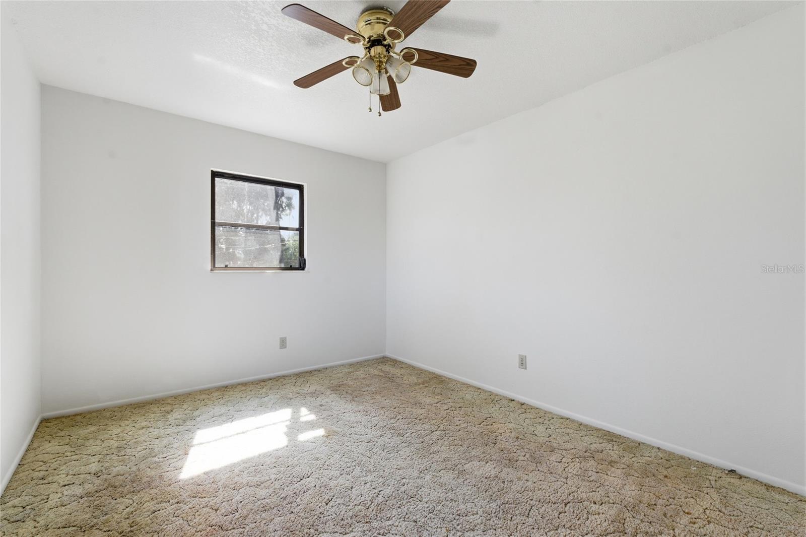 8221 RIVERSIDE DR NE — photo 12