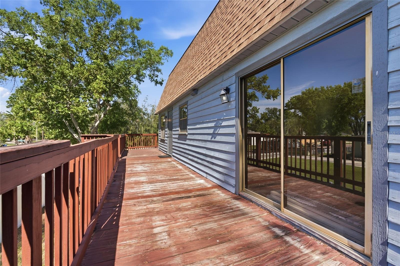 8221 RIVERSIDE DR NE — photo 37