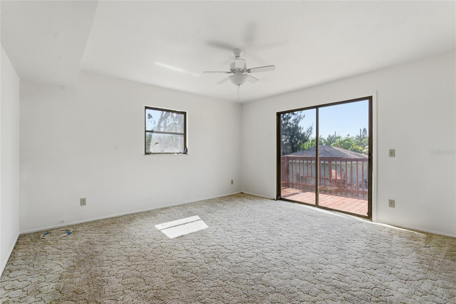 8221 RIVERSIDE DR NE — photo 8