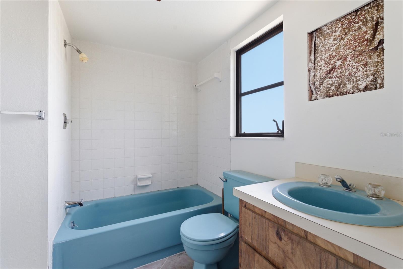 8221 RIVERSIDE DR NE — photo 9