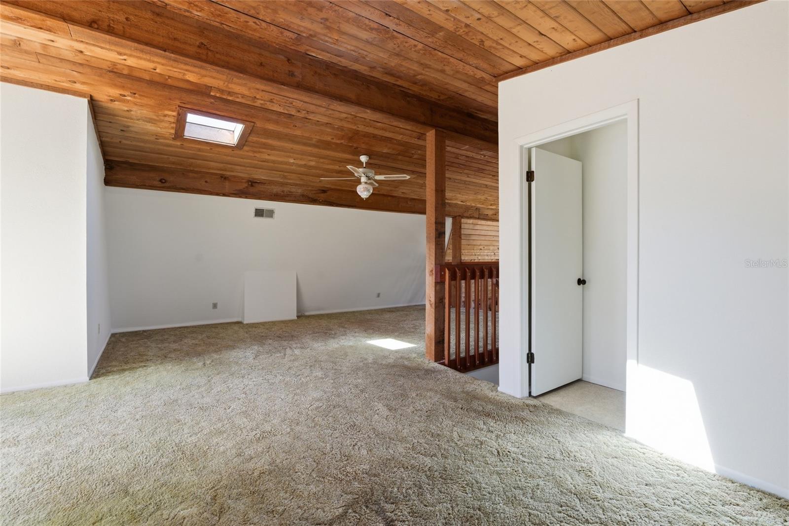 8221 RIVERSIDE DR NE — photo 20