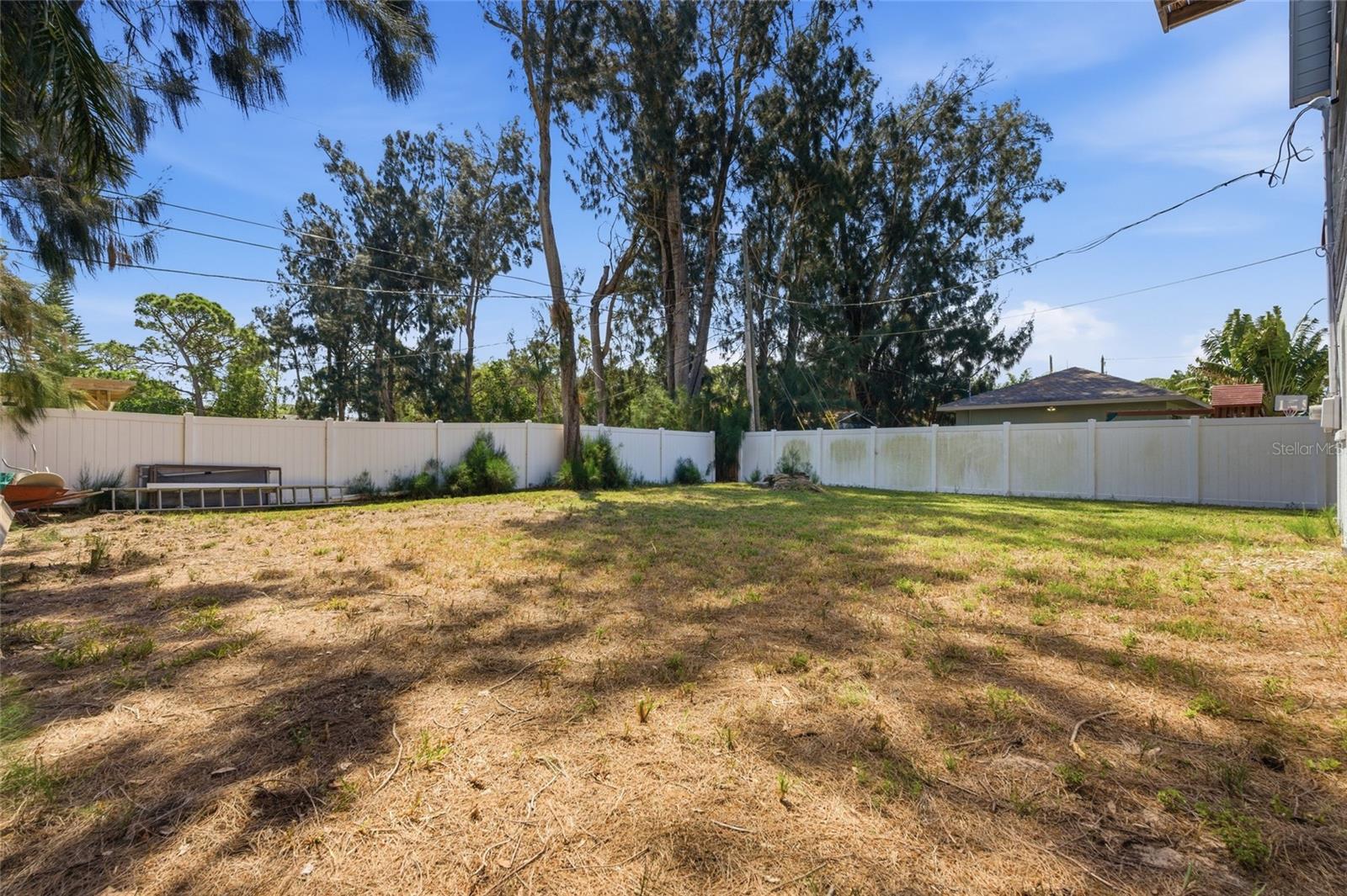 8221 RIVERSIDE DR NE — photo 46