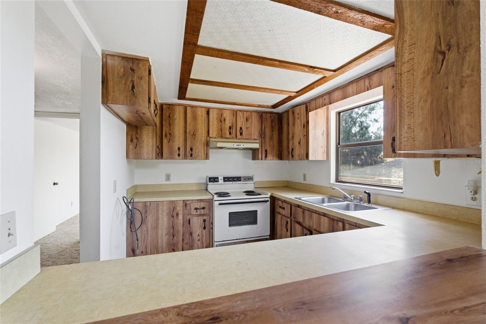 8221 RIVERSIDE DR NE — photo 25