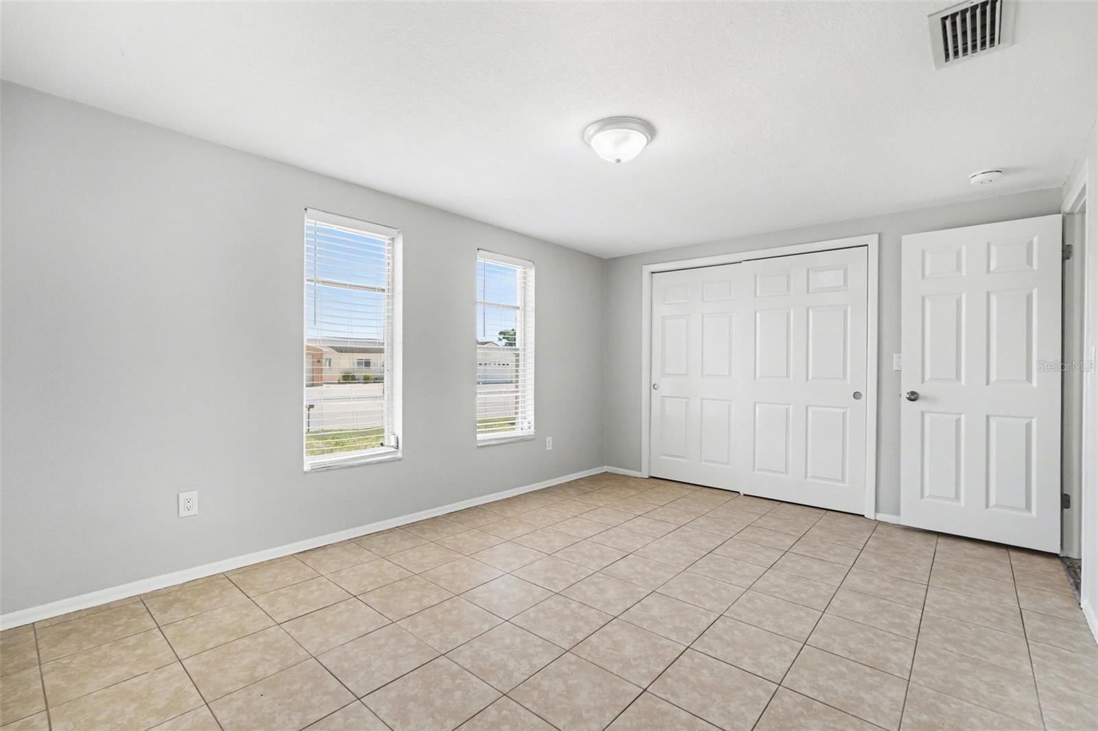 6337 BONAIRE AVE — photo 4