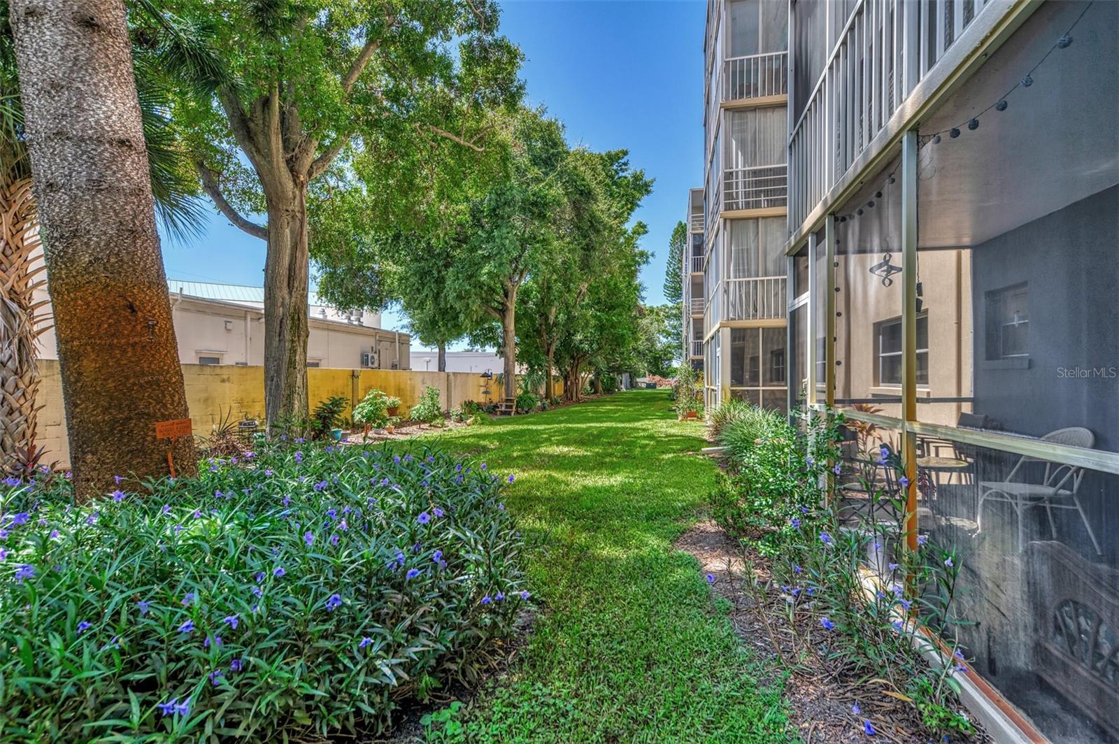 4460 IRONWOOD CIR #102A — photo 33