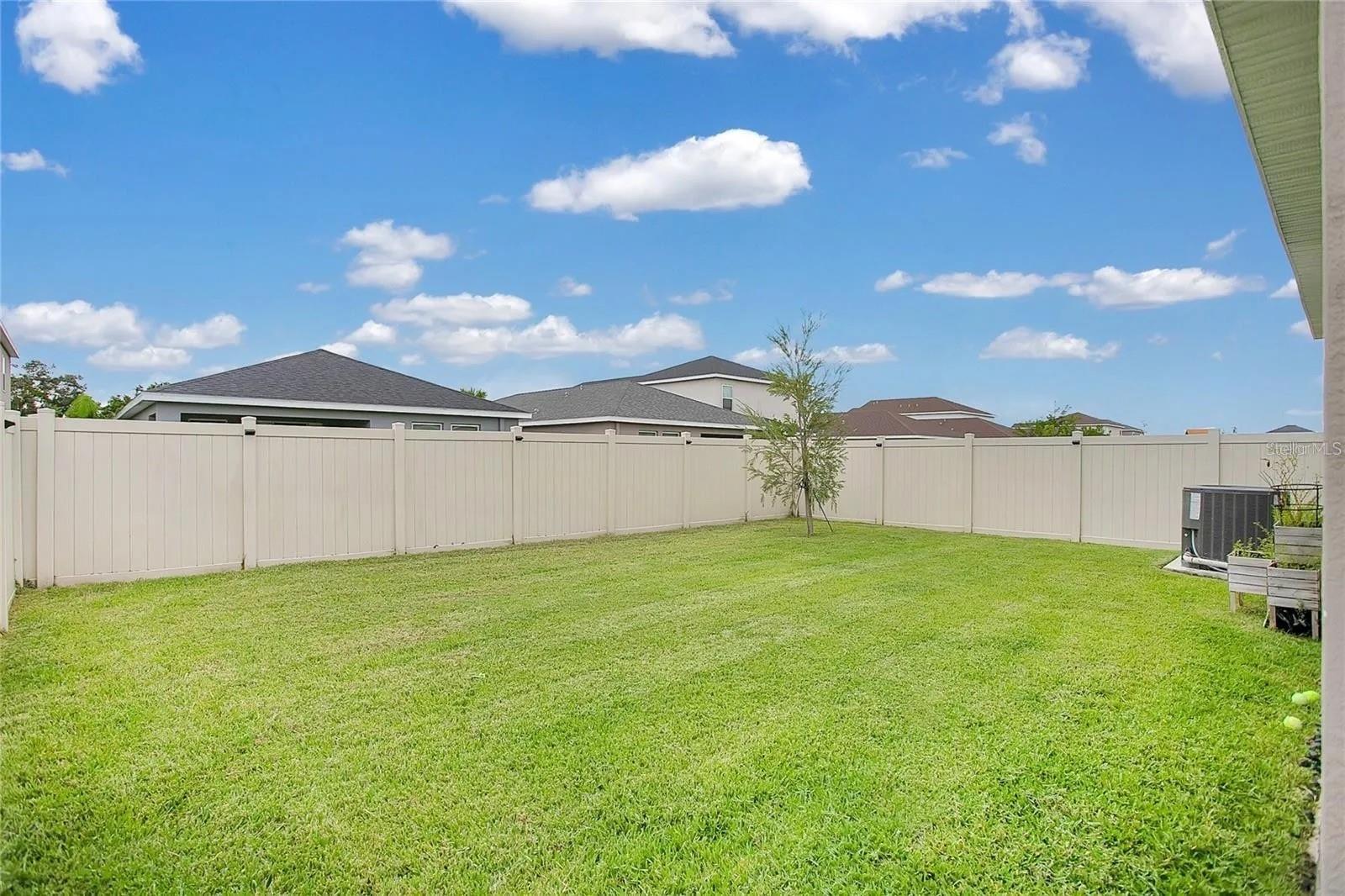 5511 BUNGALOW GROVE CT — photo 16