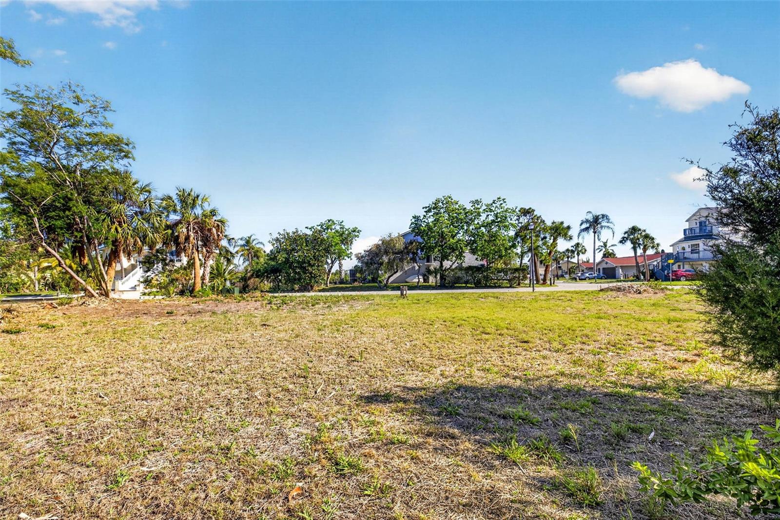 5804 SEABREEZE DR — photo 16
