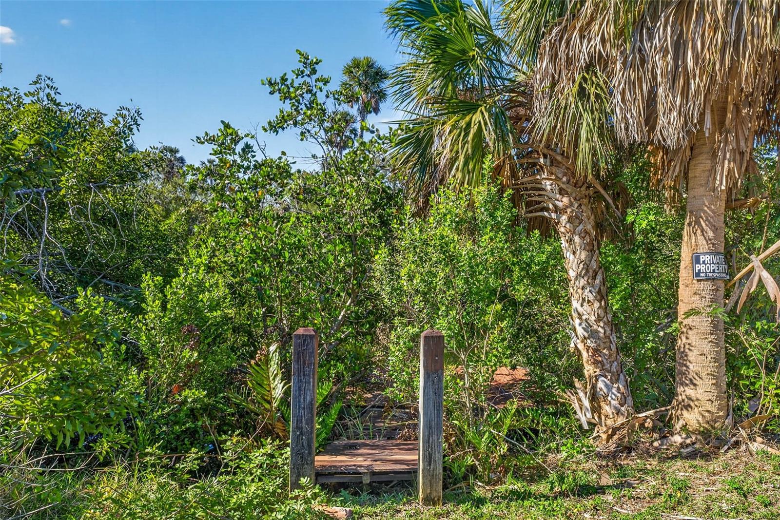 5804 SEABREEZE DR — photo 14