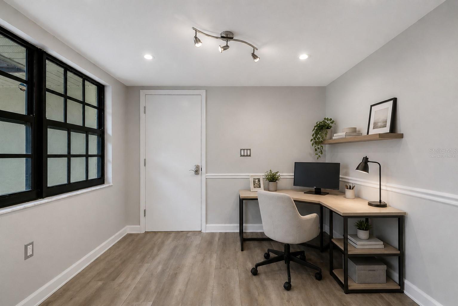 4418 LA JOLLA DR — photo 10