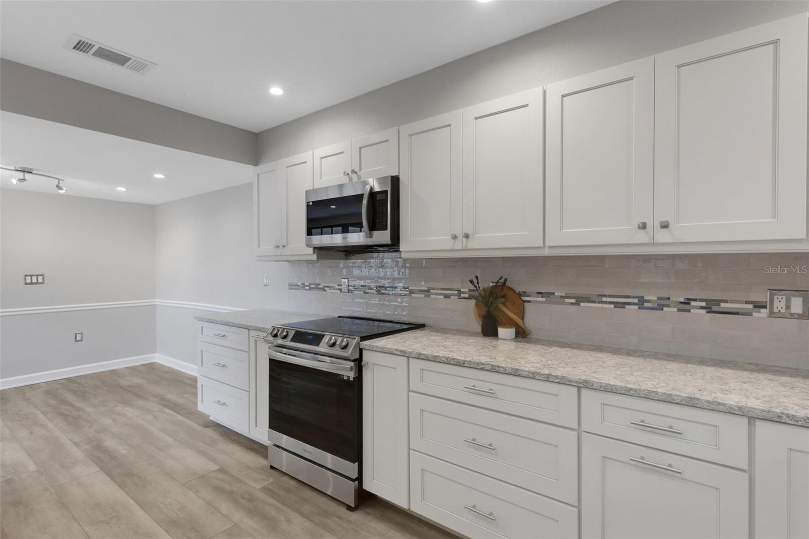 4418 LA JOLLA DR — photo 28