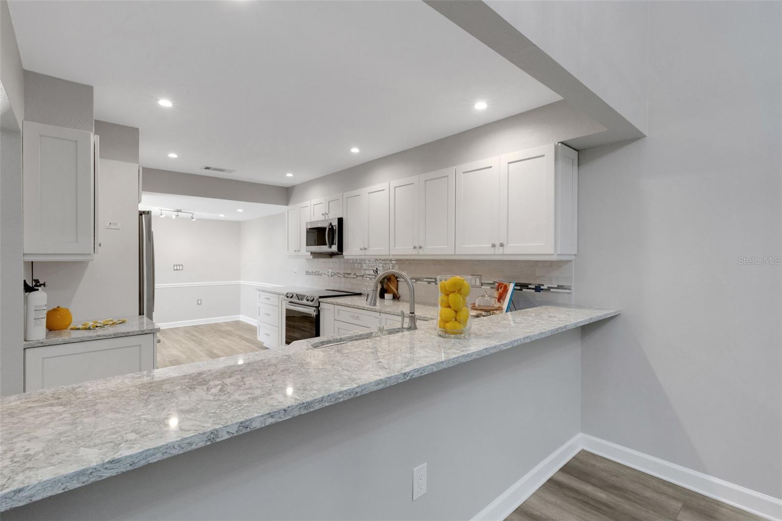 4418 LA JOLLA DR — photo 27