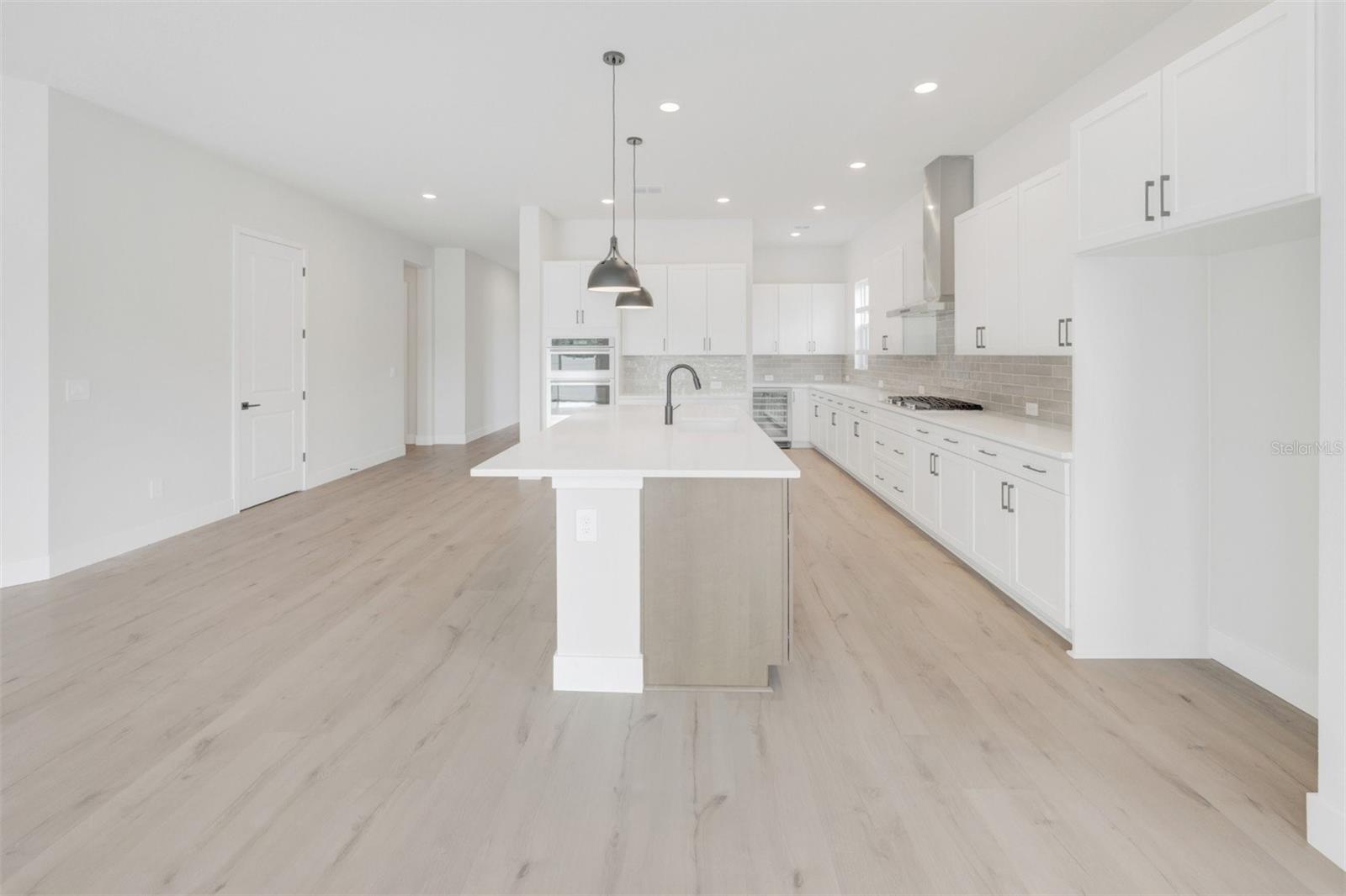 6823 HERON MEADOW DR — photo 4