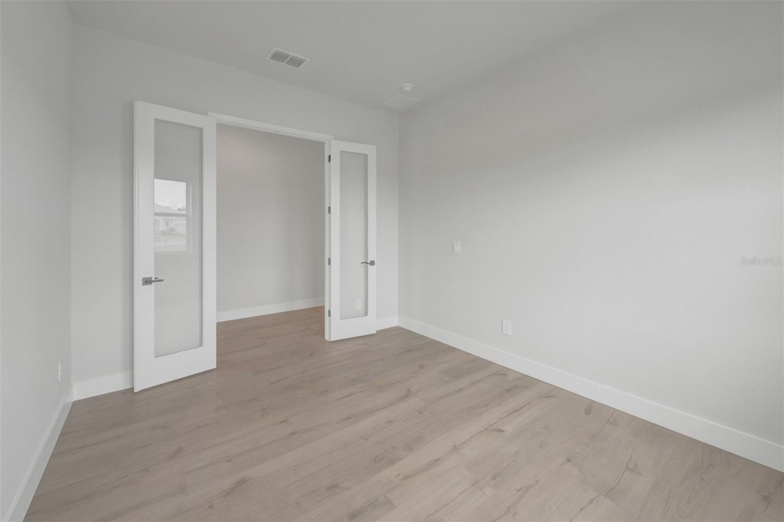 6823 HERON MEADOW DR — photo 13
