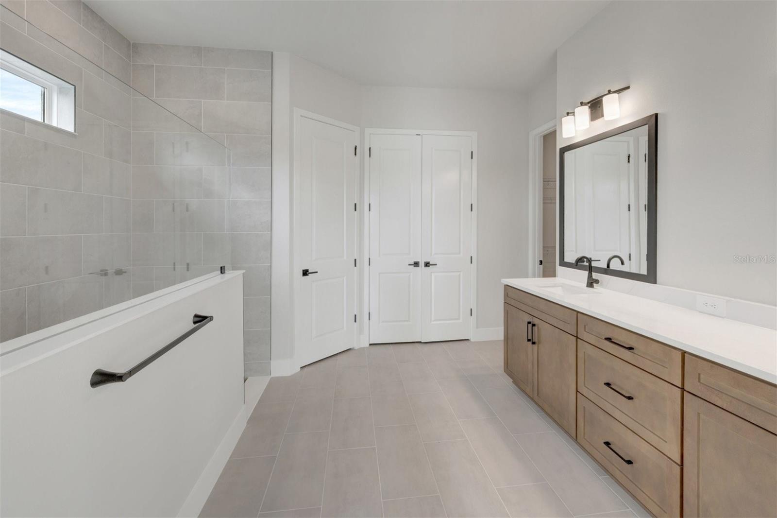 6823 HERON MEADOW DR — photo 17