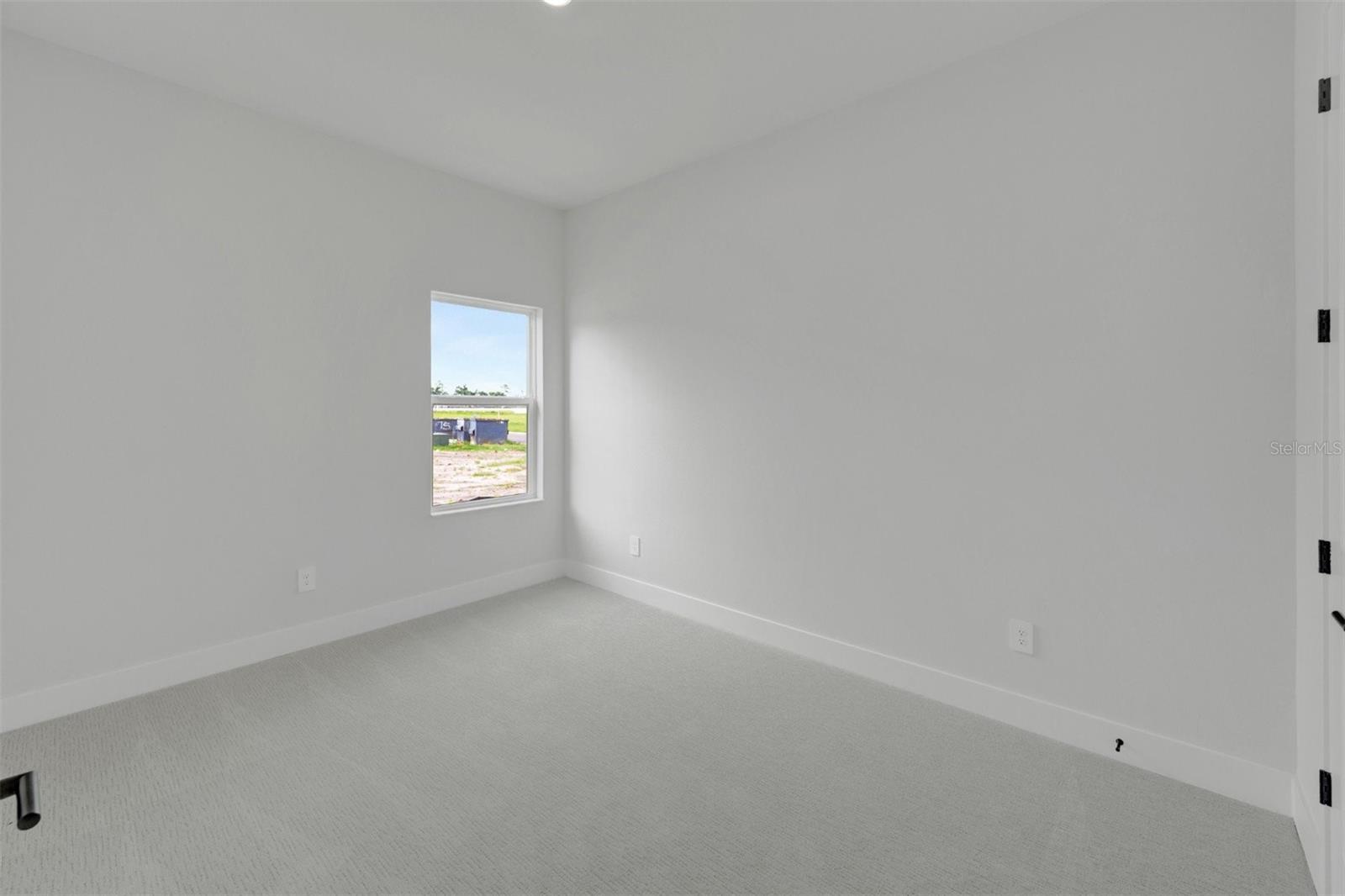 6823 HERON MEADOW DR — photo 20
