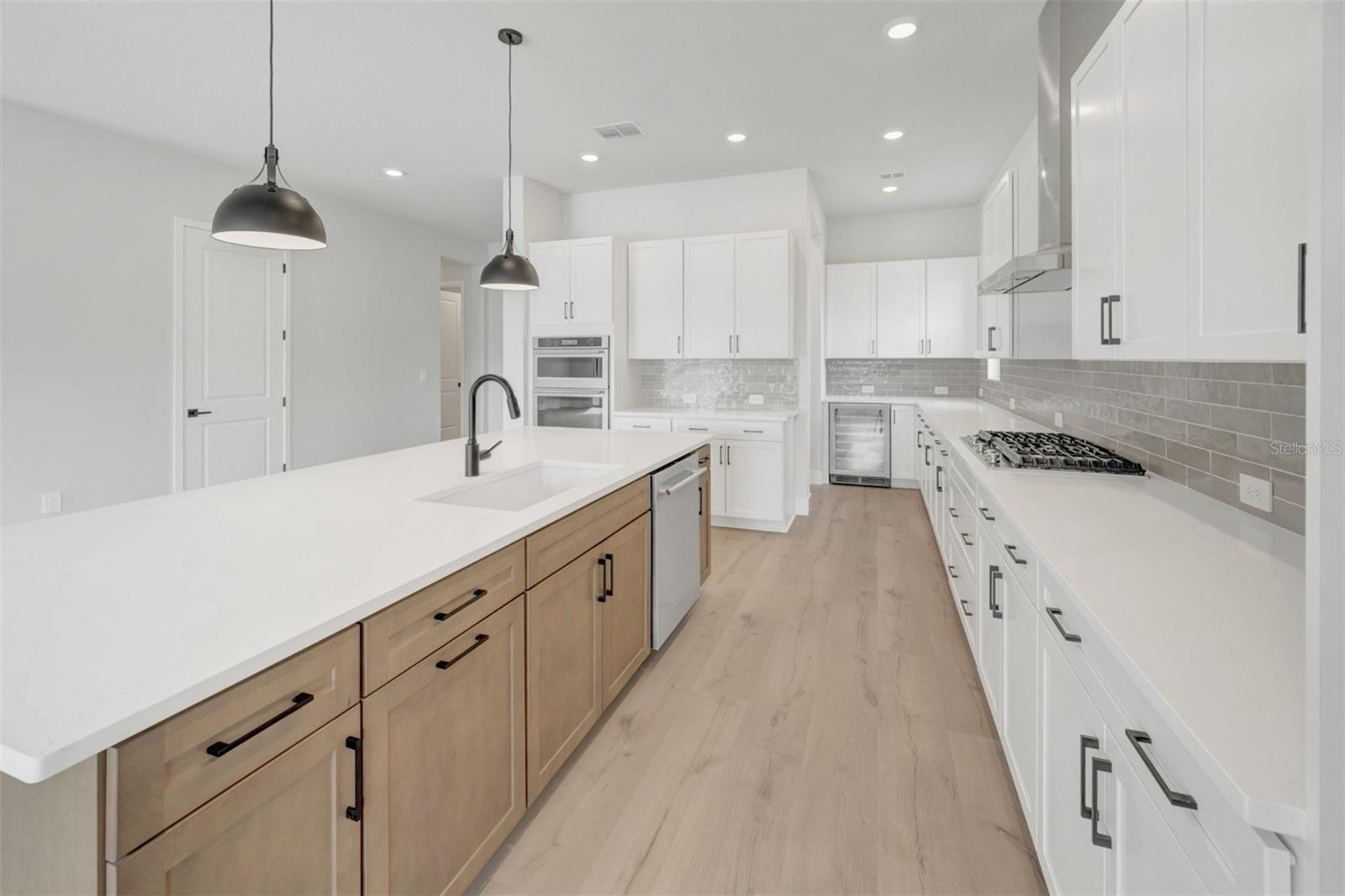 6823 HERON MEADOW DR — photo 5