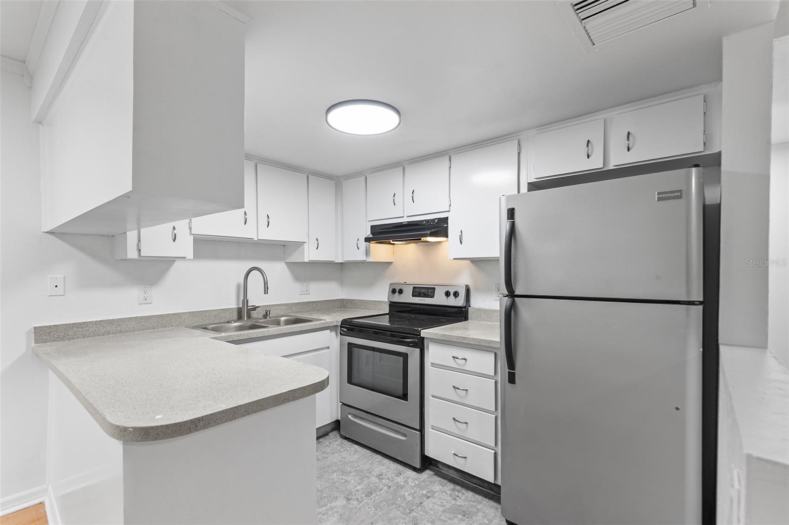 6262 EMERSON AVE S #28 — photo 4