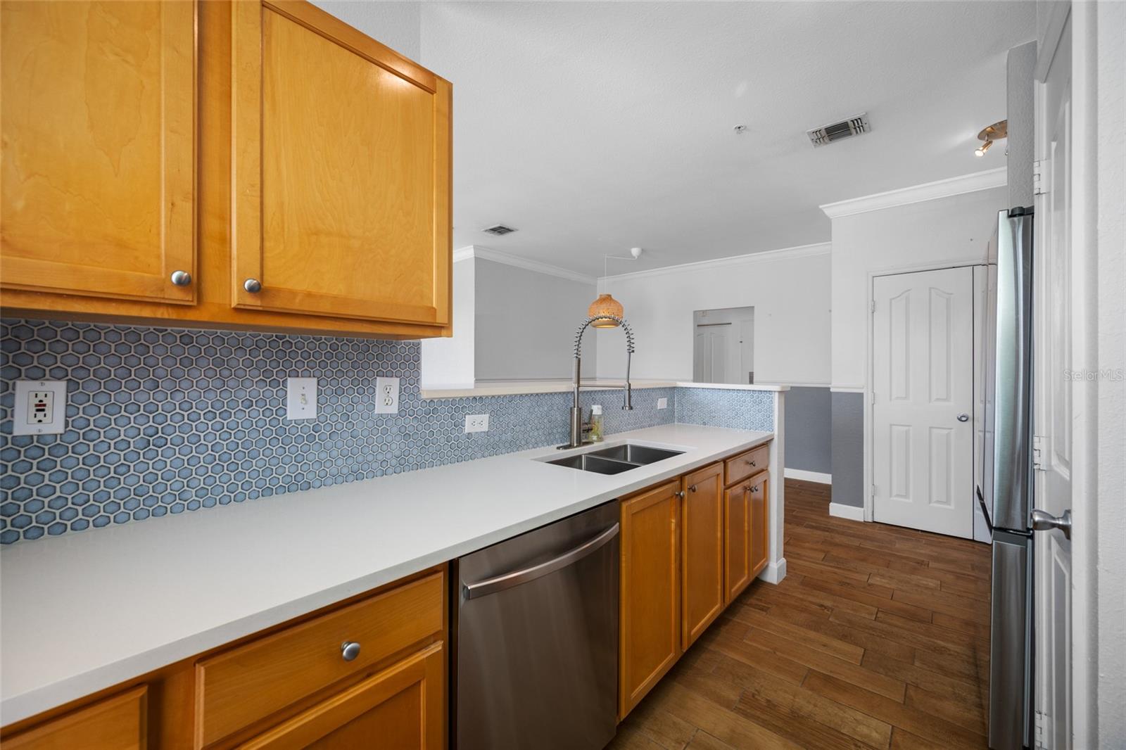 5000 CULBREATH KEY WAY #1-201 — photo 17