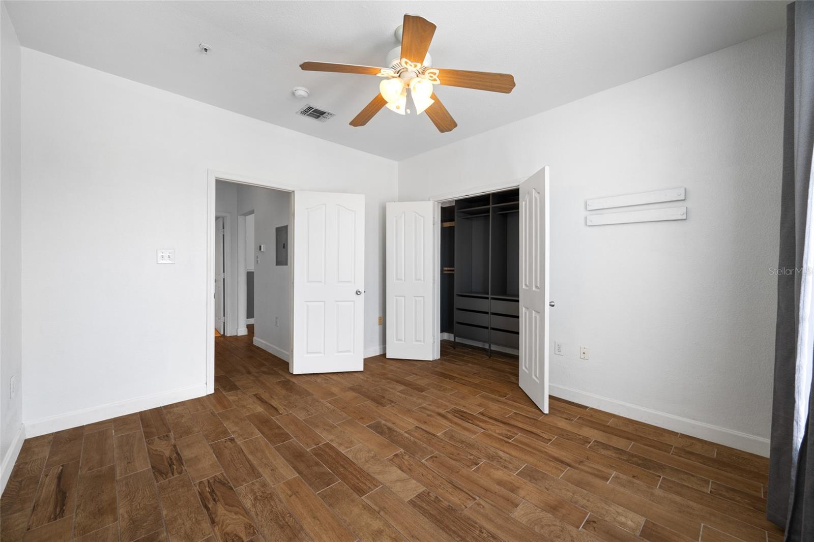 5000 CULBREATH KEY WAY #1-201 — photo 27