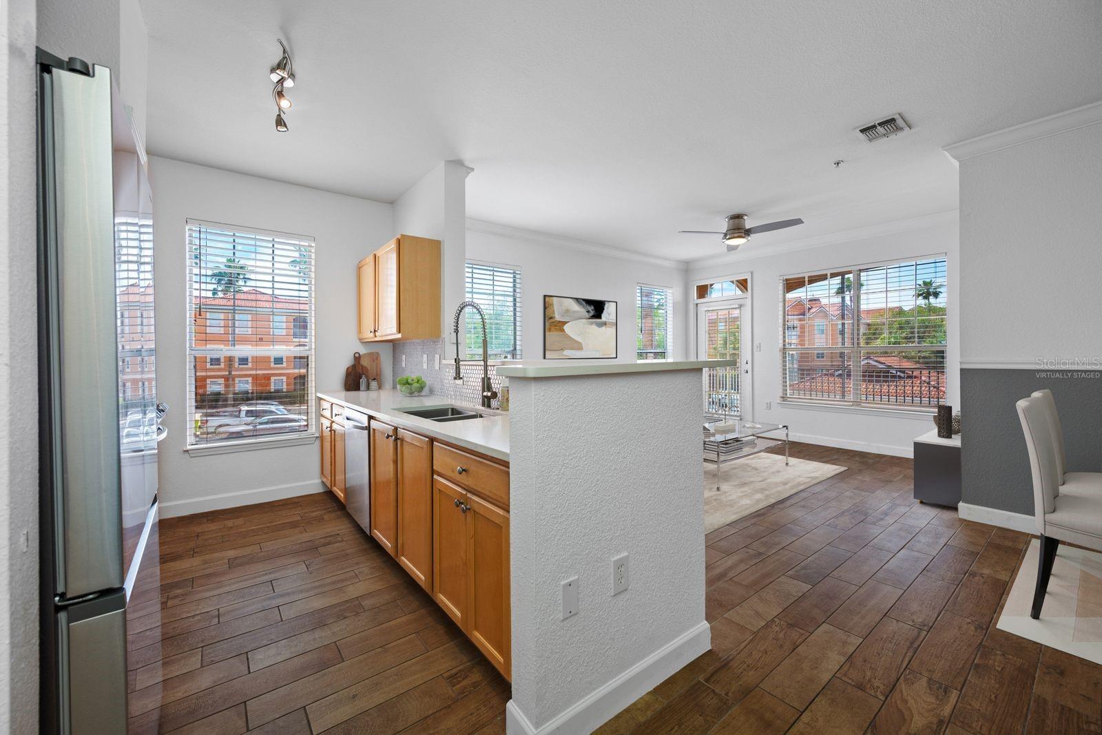 5000 CULBREATH KEY WAY #1-201 — photo 10