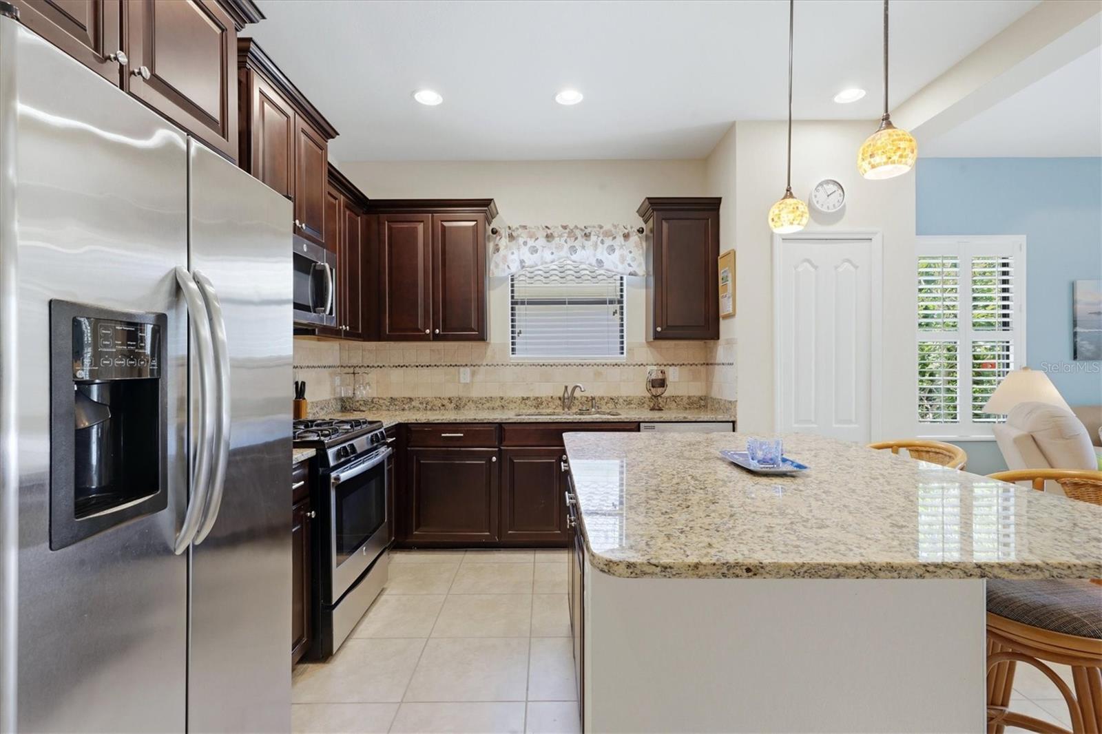1359 BACKSPIN DR — photo 18
