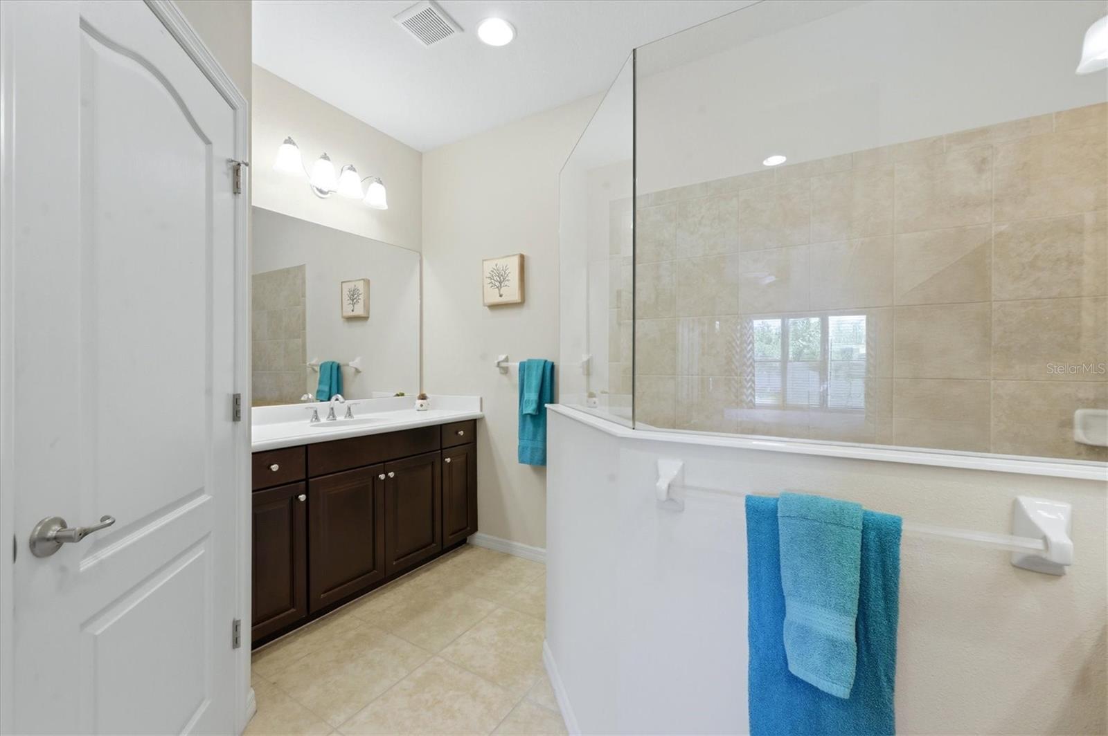 1359 BACKSPIN DR — photo 21