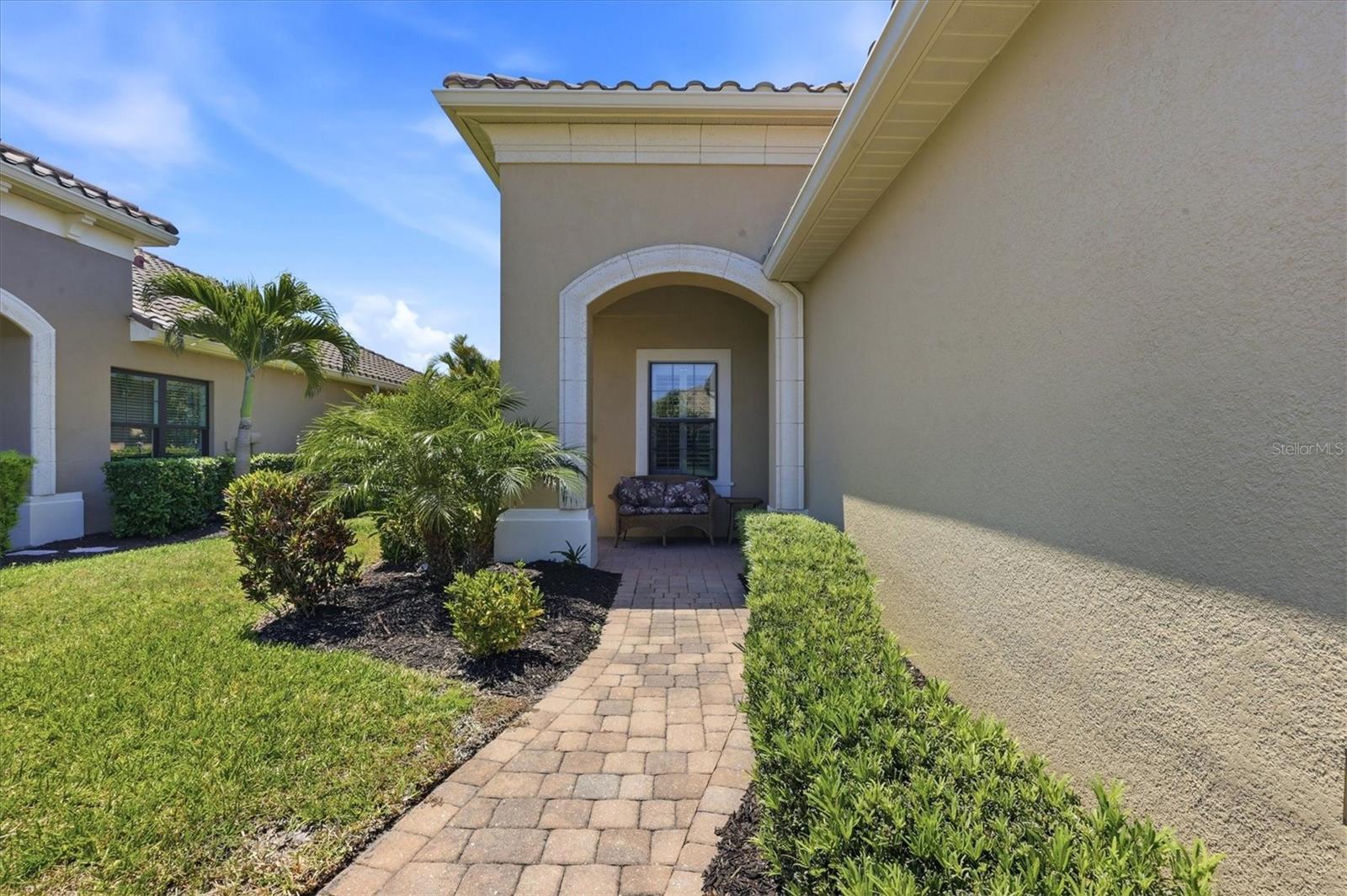 1359 BACKSPIN DR — photo 3