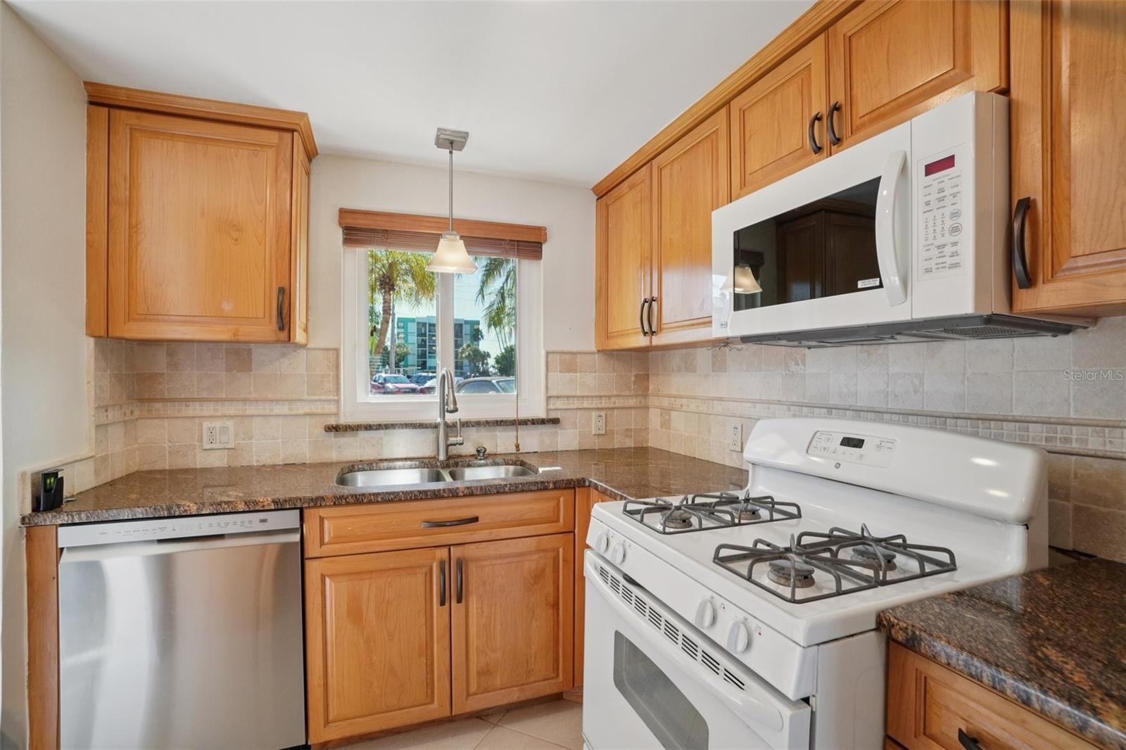 1847 SHORE DR S #117 — photo 3