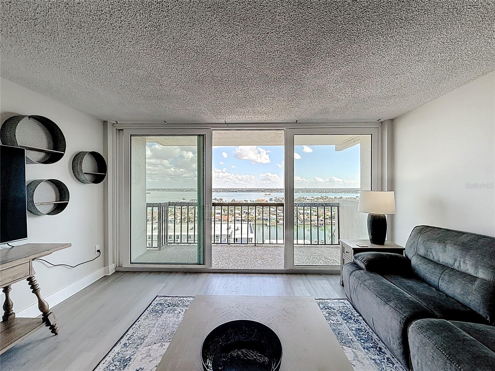 400 ISLAND WAY #1411 — photo 29