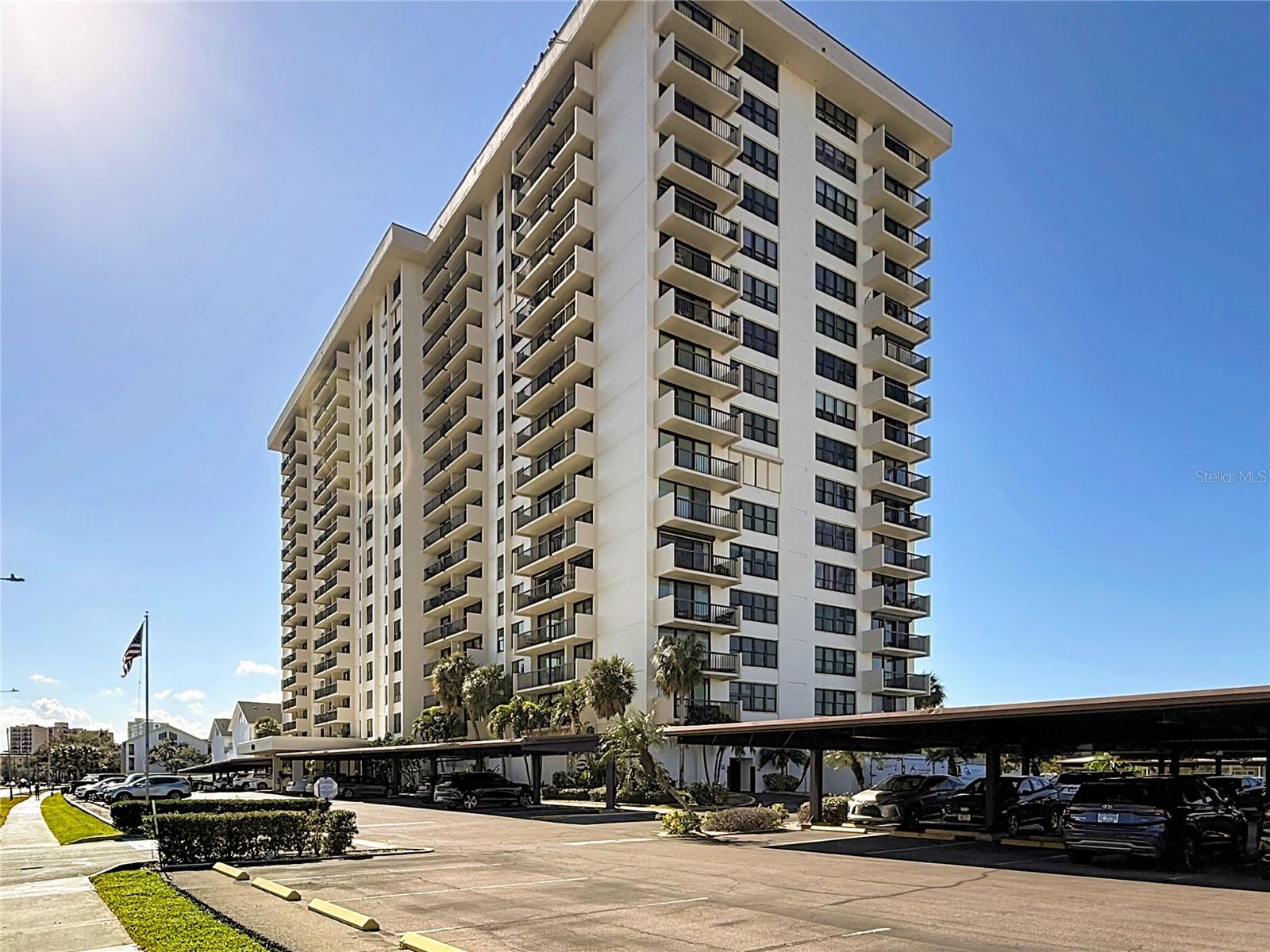 400 ISLAND WAY #1411 — photo 4
