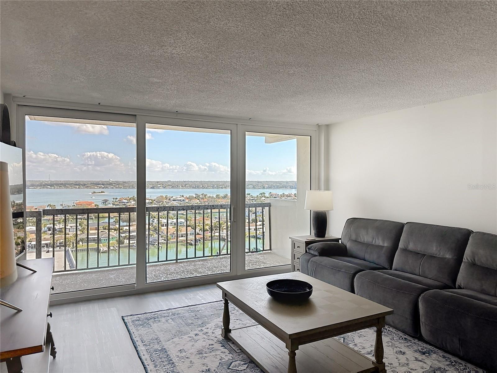 400 ISLAND WAY #1411 — photo 28