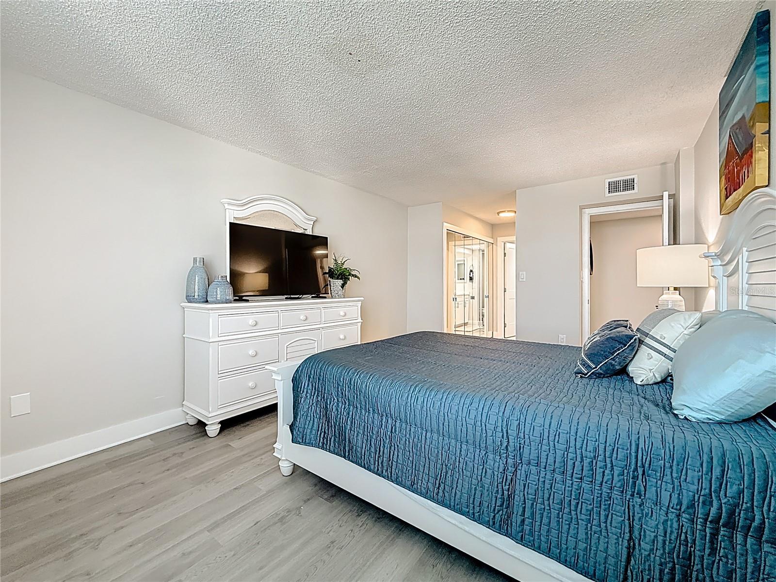 400 ISLAND WAY #1411 — photo 35