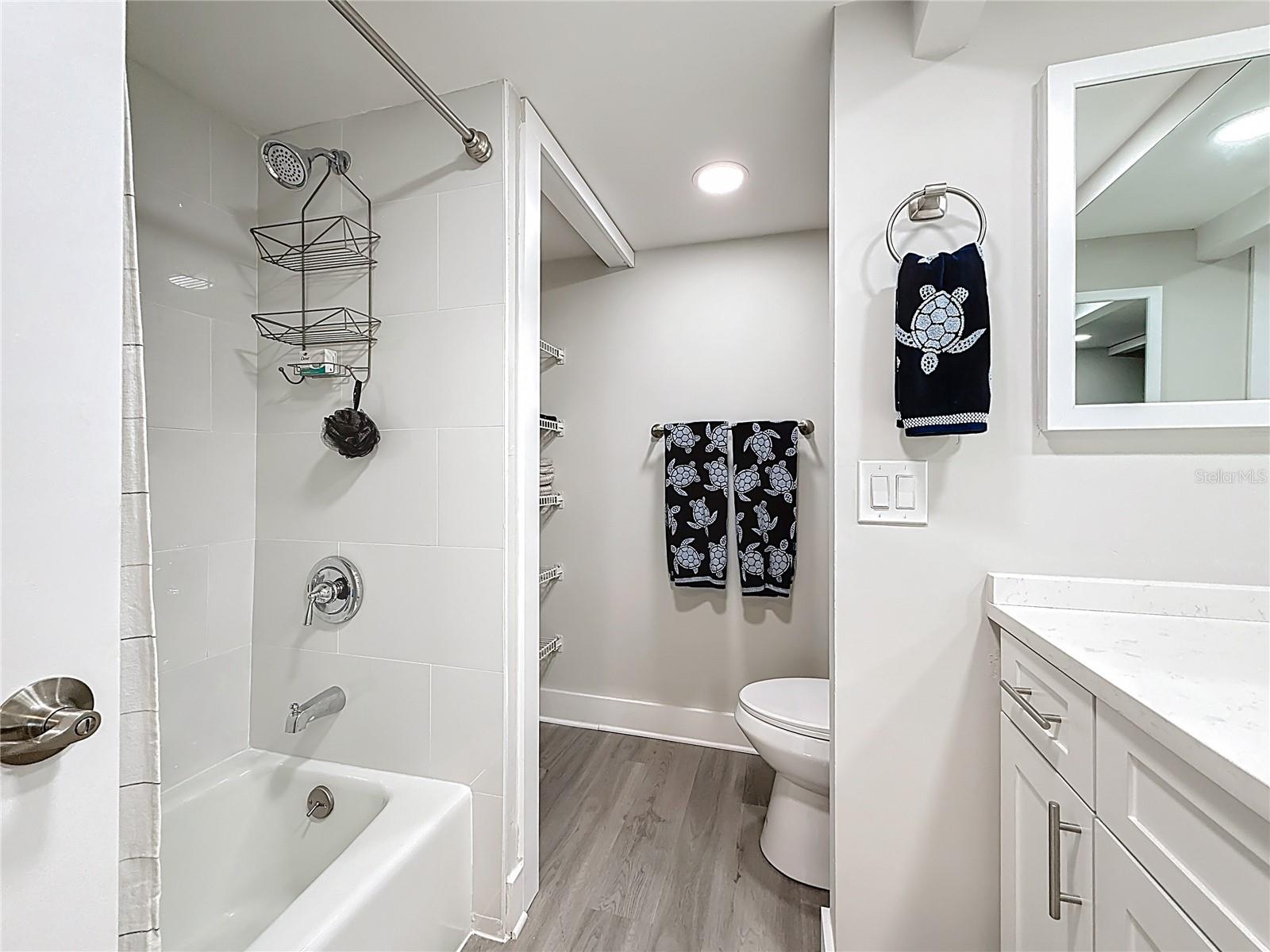 400 ISLAND WAY #1411 — photo 42