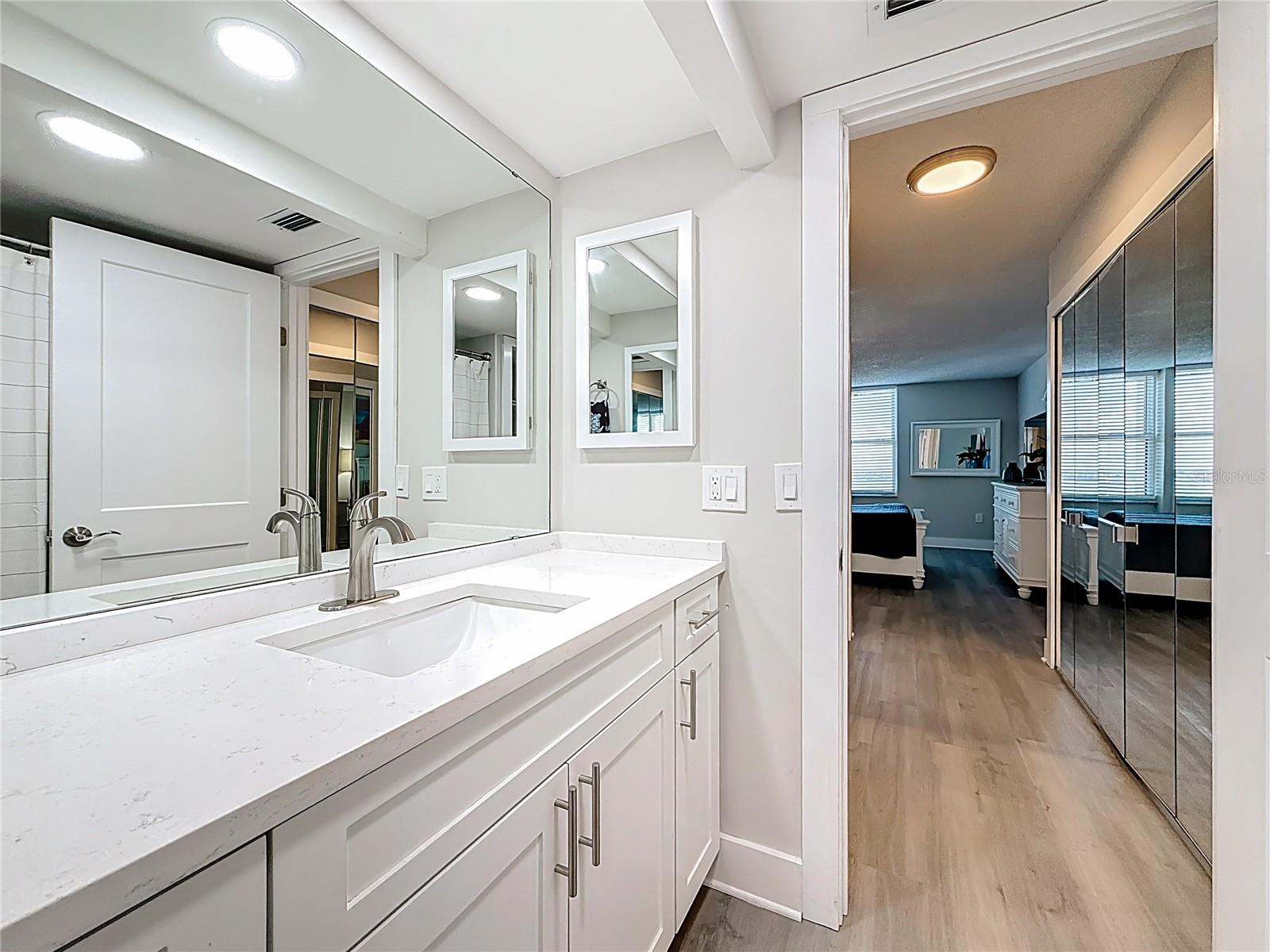 400 ISLAND WAY #1411 — photo 41