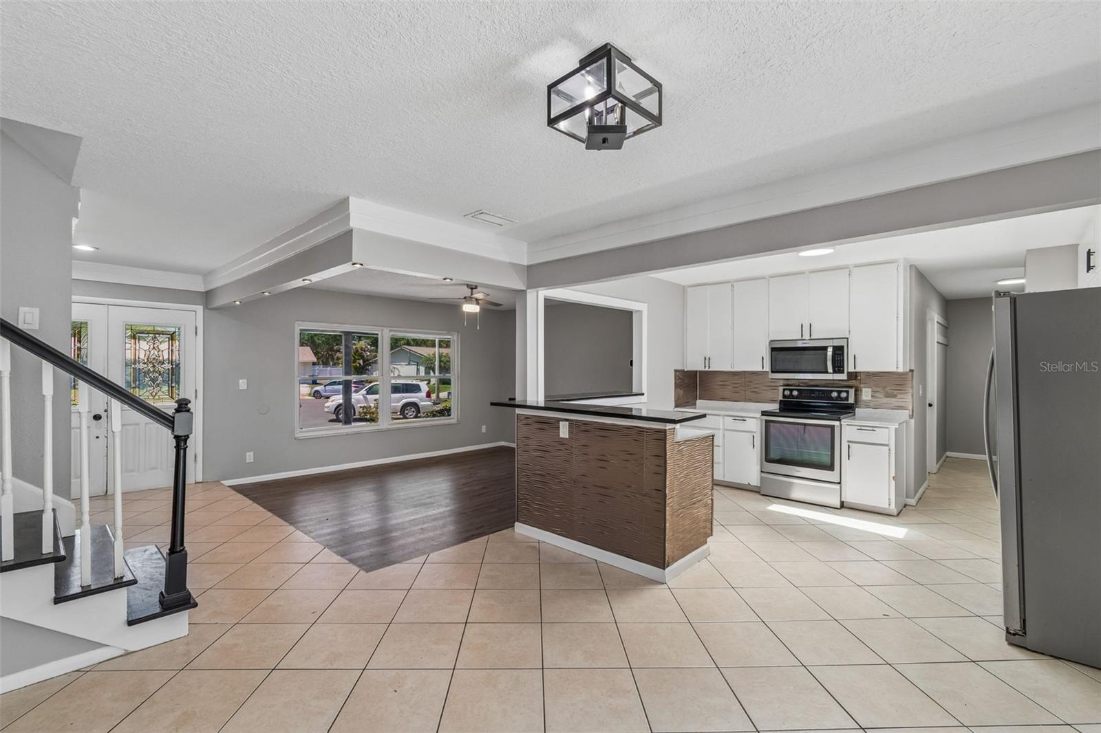 7111 GATEWAY CT — photo 18