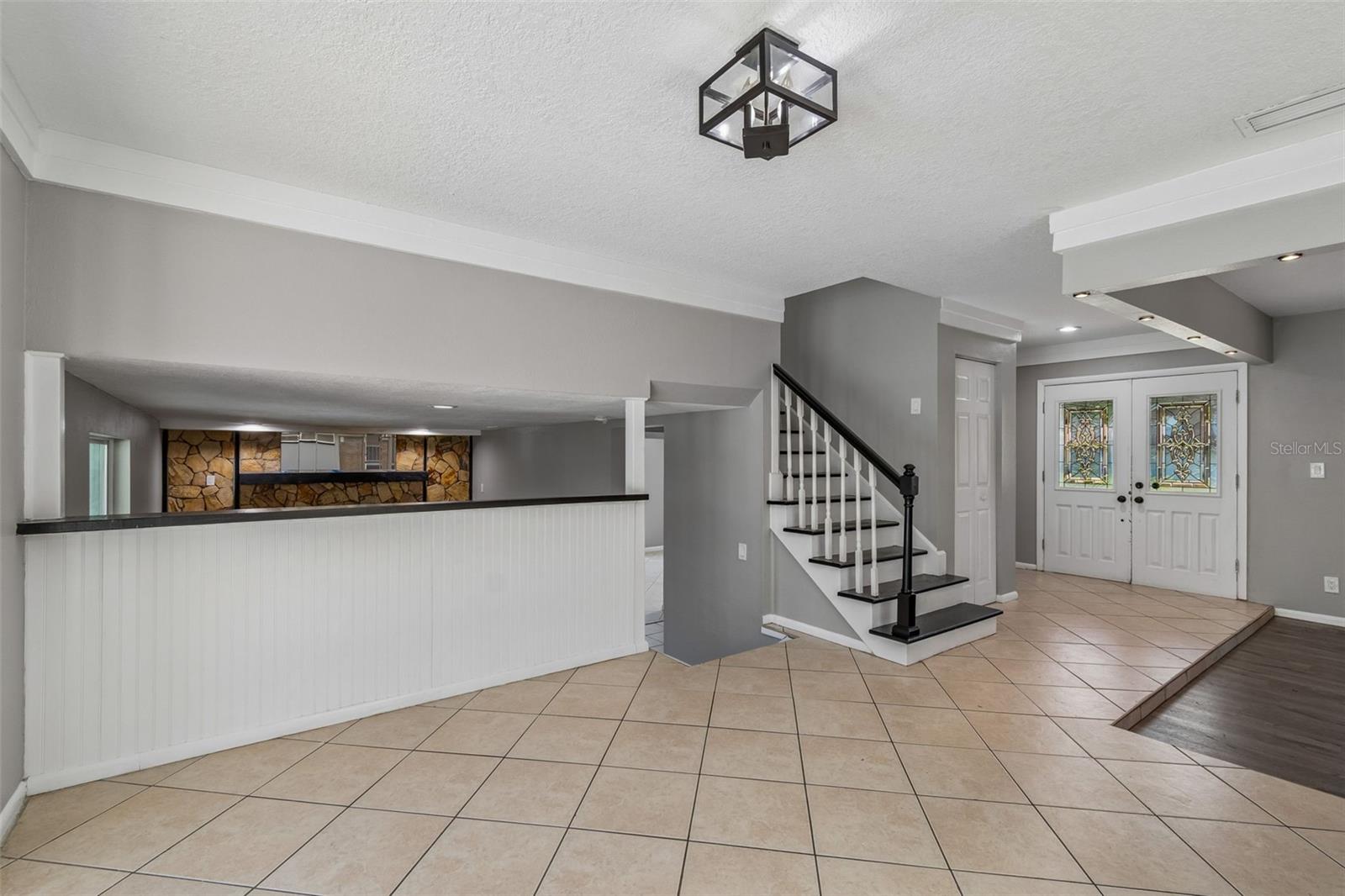 7111 GATEWAY CT — photo 17