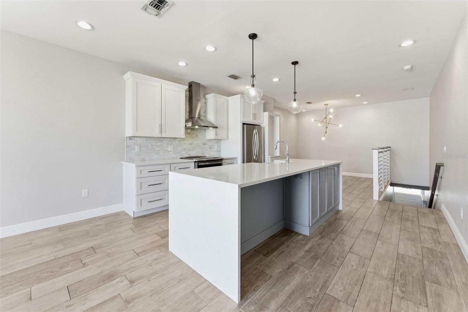 1022 NORMANDY TRACE RD — photo 3