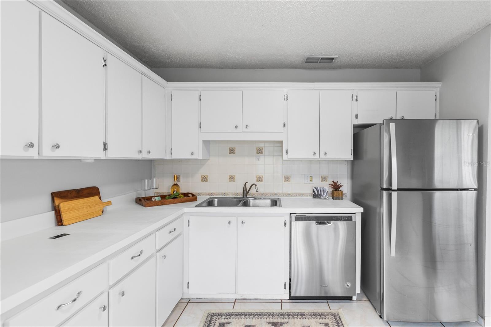 7608 WILLOW PARK DR — photo 15