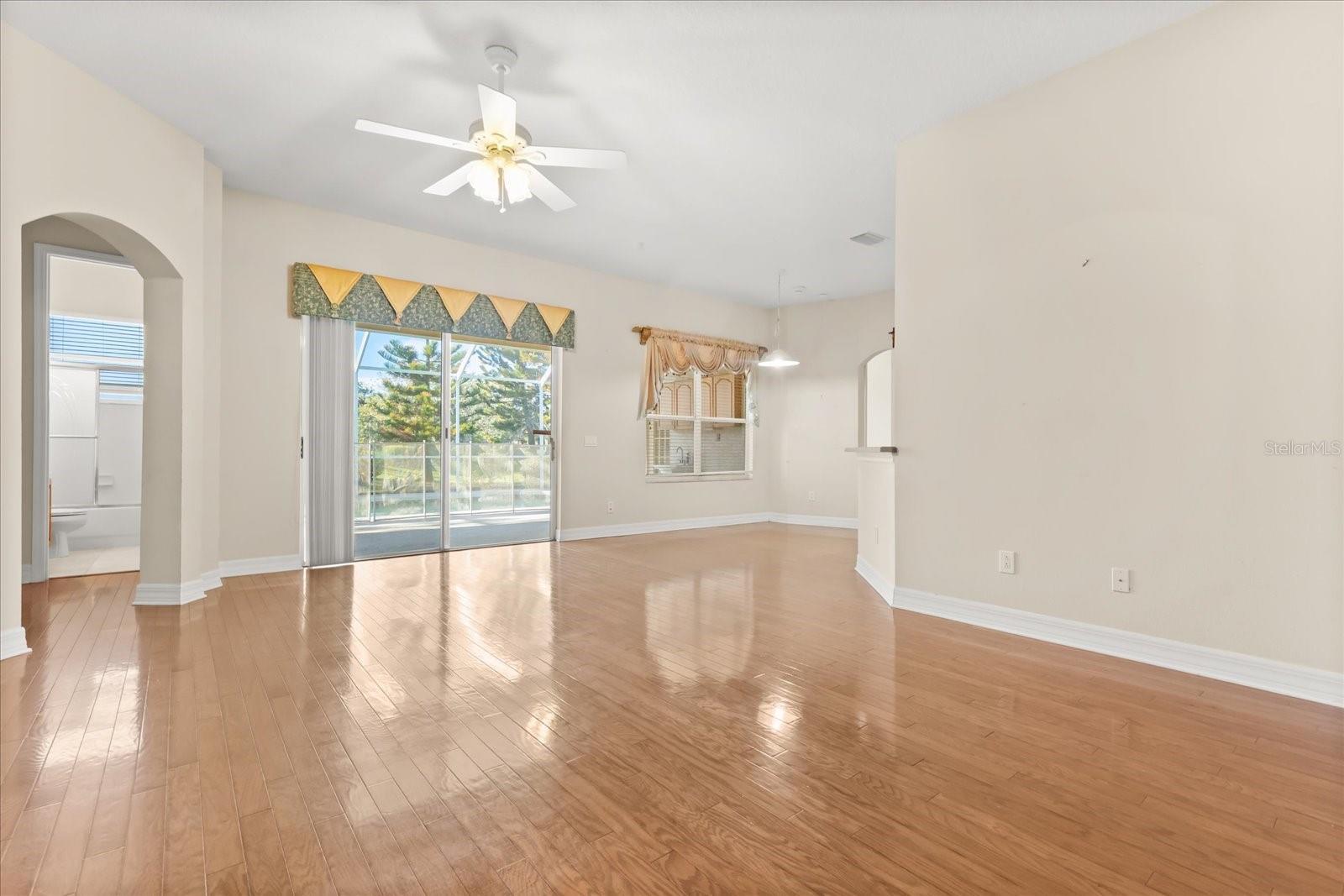 19027 DOVE CREEK DR — photo 5