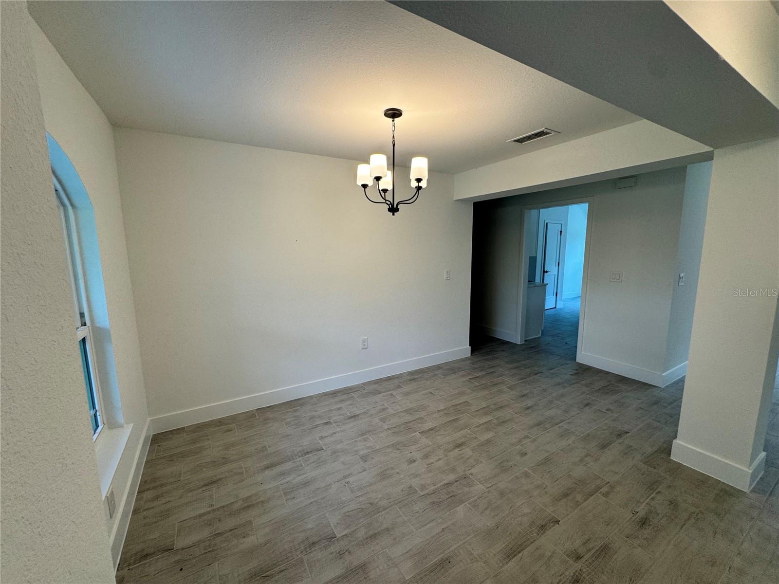 5759 CANTOR AVE — photo 3