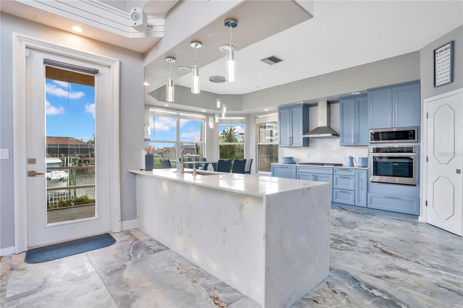 934 SYMPHONY ISLES BLVD — photo 3