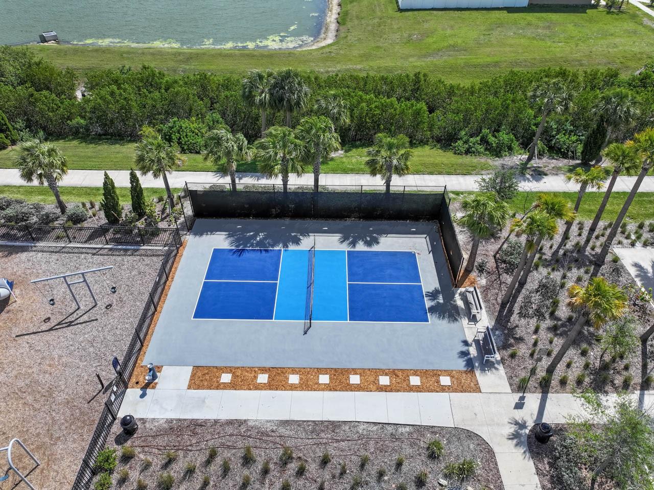 889 CALICO SCALLOP ST — photo 26